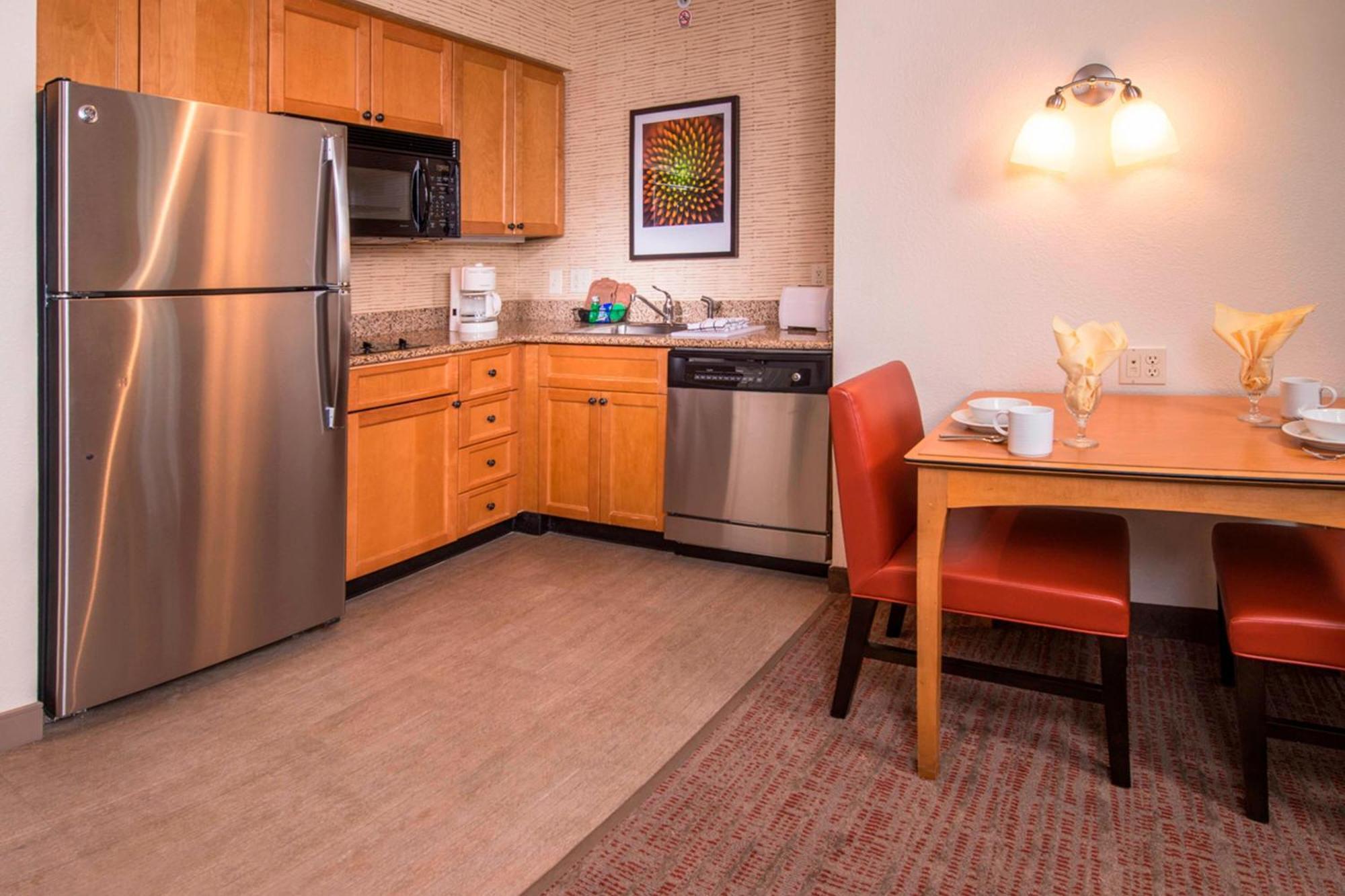 Residence Inn Frederick Εξωτερικό φωτογραφία